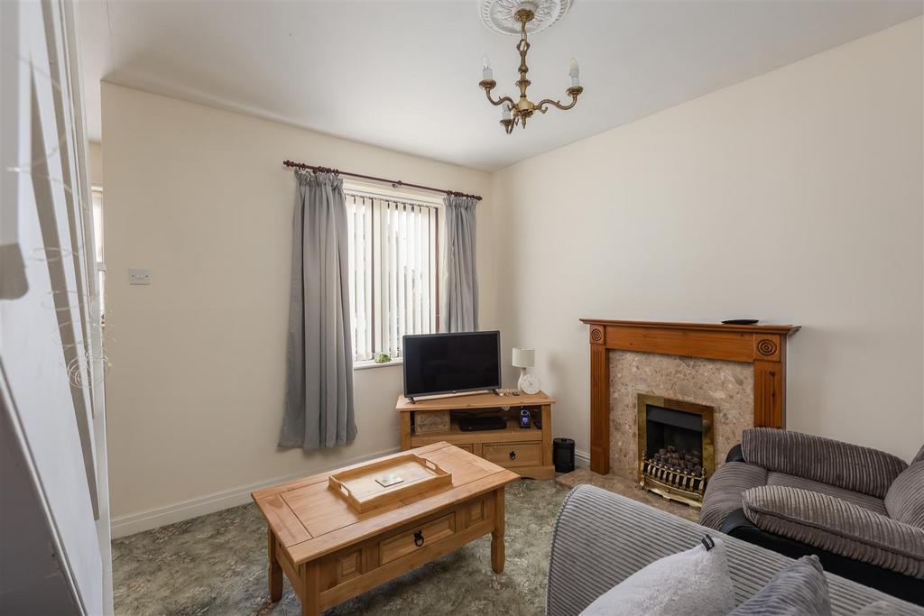 The Chase 15 Sitting Room-2.jpg