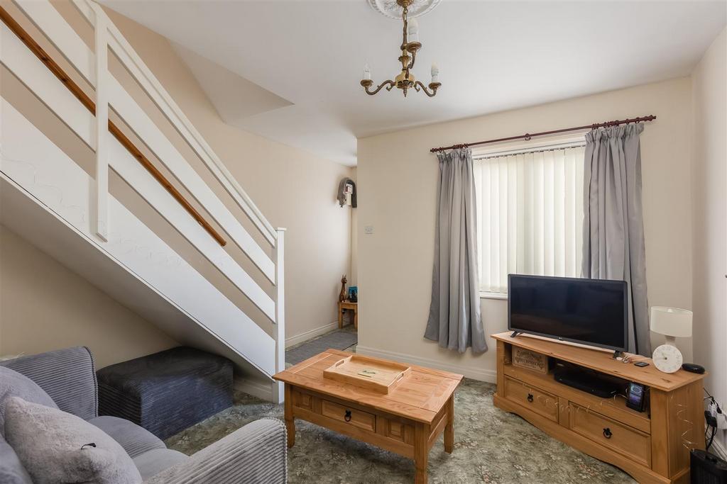 The Chase 15 Sitting Room-3.jpg