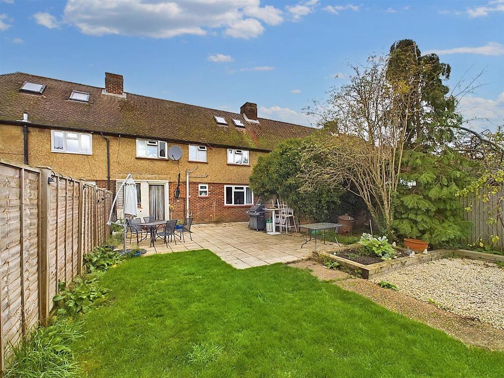 Burwood Road, Hersham, WaltonOnThames 4 bed house for sale £599,999