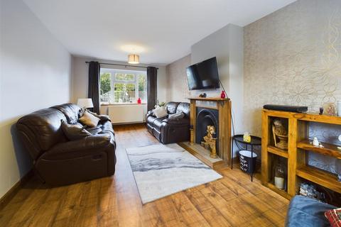 4 bedroom house for sale, Burwood Road, Hersham, Walton-On-Thames