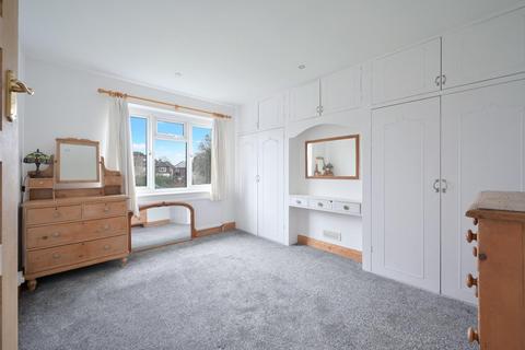 16 Rosedale Road, Epsom, KT17 2JQ