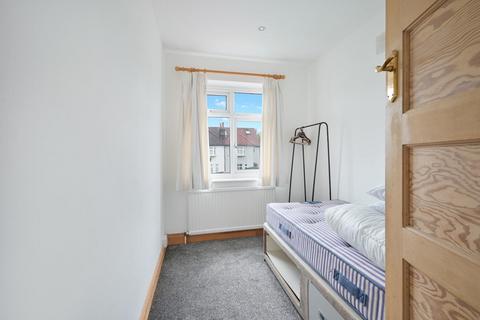 16 Rosedale Road, Epsom, KT17 2JQ