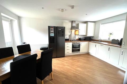 6 Ash Close, Cannock, WS11 9UP
