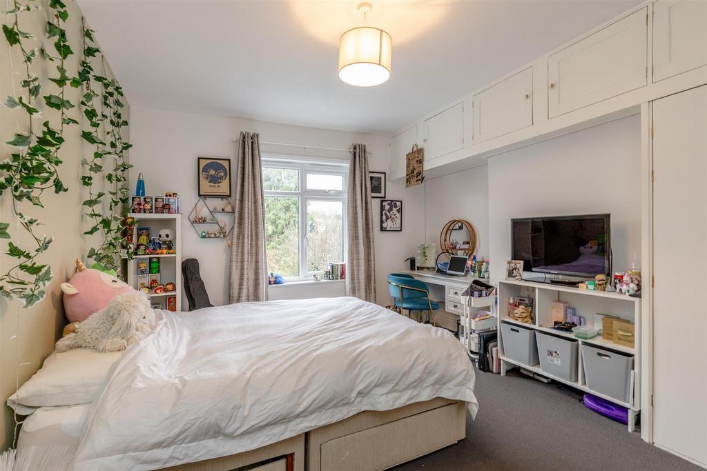 Birchall Road, Redland Bed 2.jpg