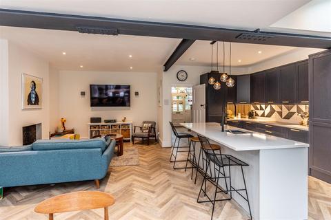 70 Birchall Road, Bristol, BS6 7TU