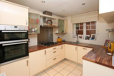 4 bedroom detached house for sale, Cookson Close, Muxton, Telford