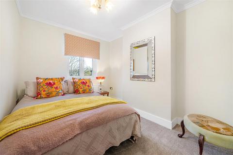 3 bedroom terraced house for sale, Crampton Road, Penge, SE20