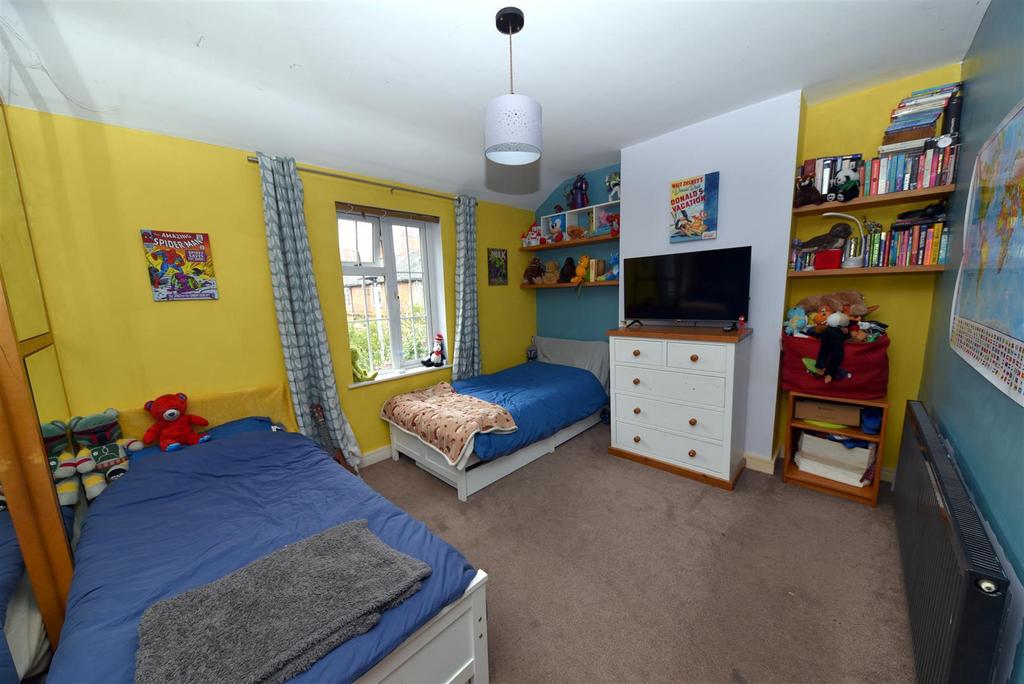 Bed 1.JPG