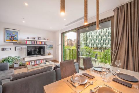 2 bedroom apartment for sale, Viaduct Gardens, London