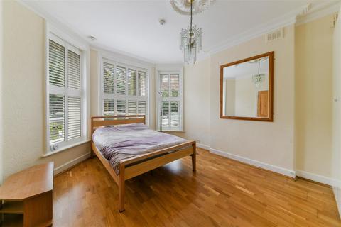 3 bedroom flat to rent, Parliament Hill Mansions, Lissenden Gardens, NW5
