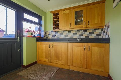 17 Ash Tree Hill, Cheadle, Stoke-on-trent, ST10 1UQ