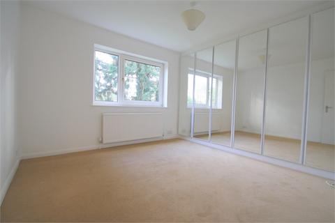 2 bedroom apartment to rent, Riverside Road, STAINES, TW18
