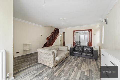 3 bedroom apartment to rent - Victoria Rise, Clapham