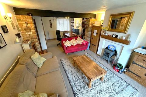 2 bedroom semi-detached house for sale - Dukes Walk, Farnham