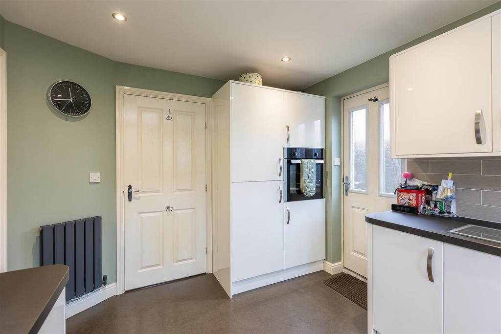 Fletton Road 11 Kitchen 2.jpg