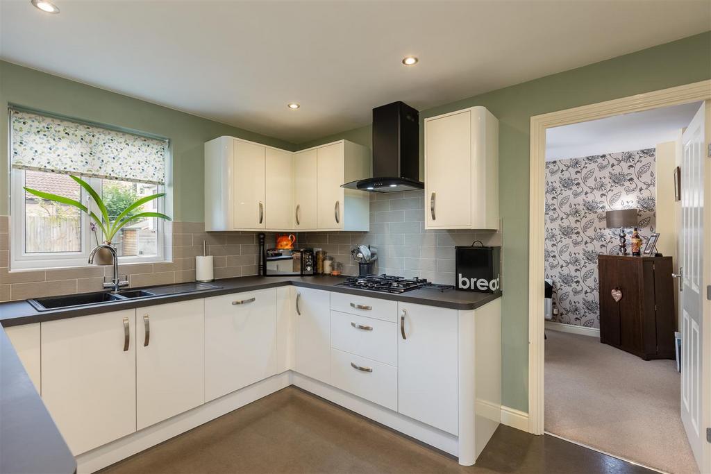 Fletton Road 11 Kitchen 3.jpg