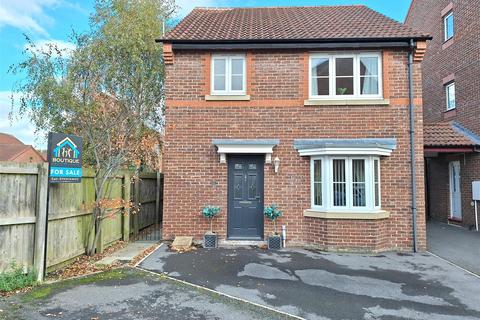 3 bedroom detached house for sale, Fletton Road, Malton YO17