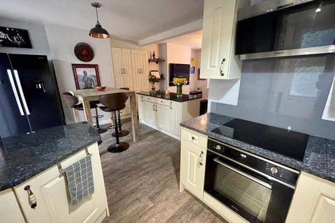 16 Dudmore Road, Swindon, SN3 1AF