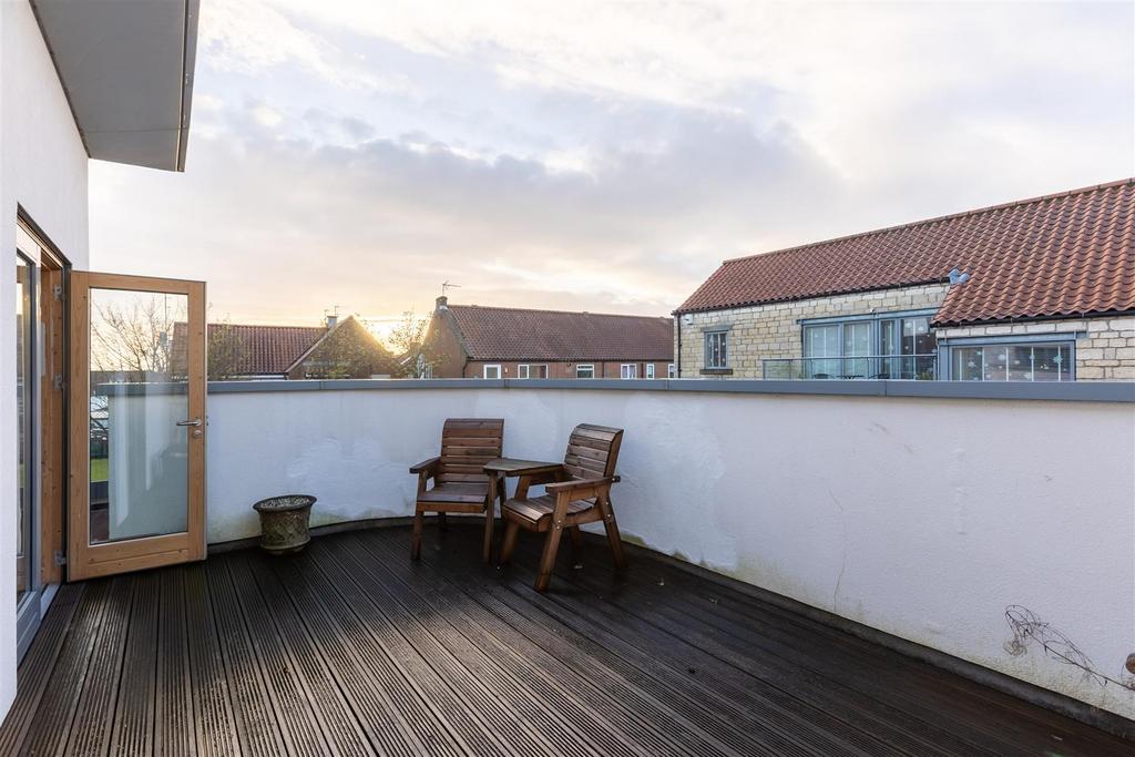 Spire View 16 Balcony-1.jpg