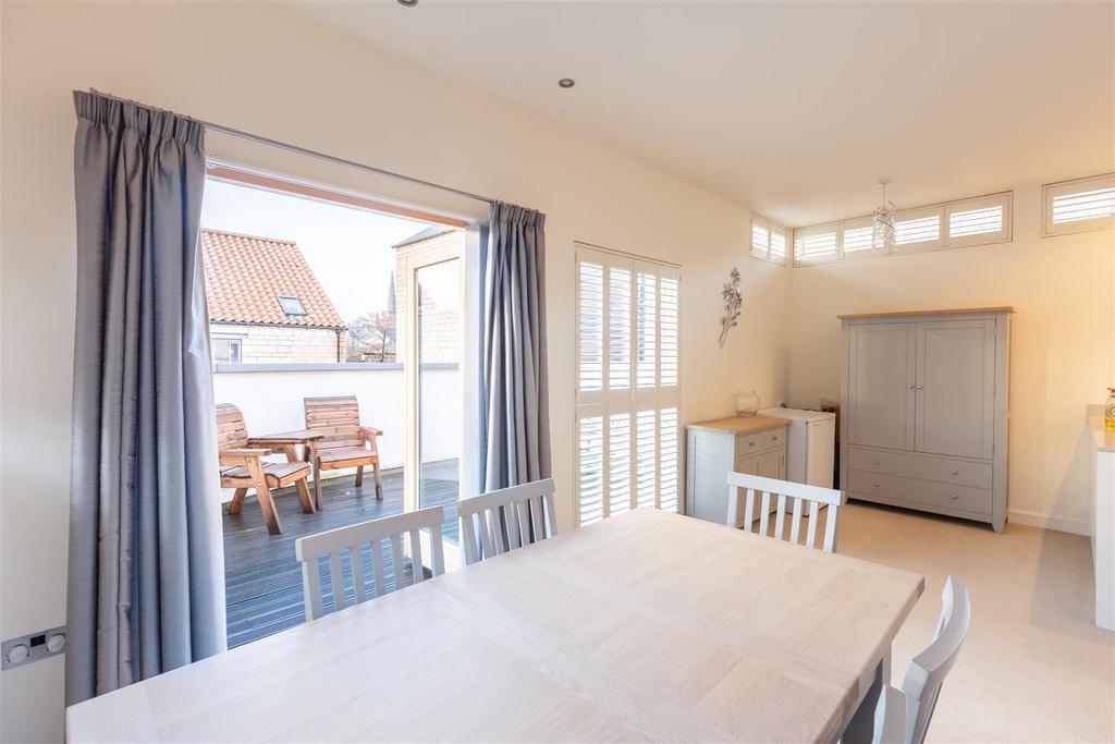 Spire View 16 Open Plan-9.jpg