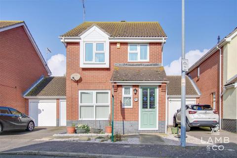 3 bedroom detached house for sale, Lulworth Close, Clacton-On-Sea CO15
