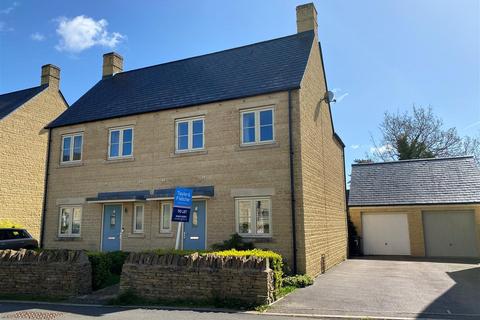 3 bedroom semi-detached house to rent, The Furrows, Bourton-on-the-Water
