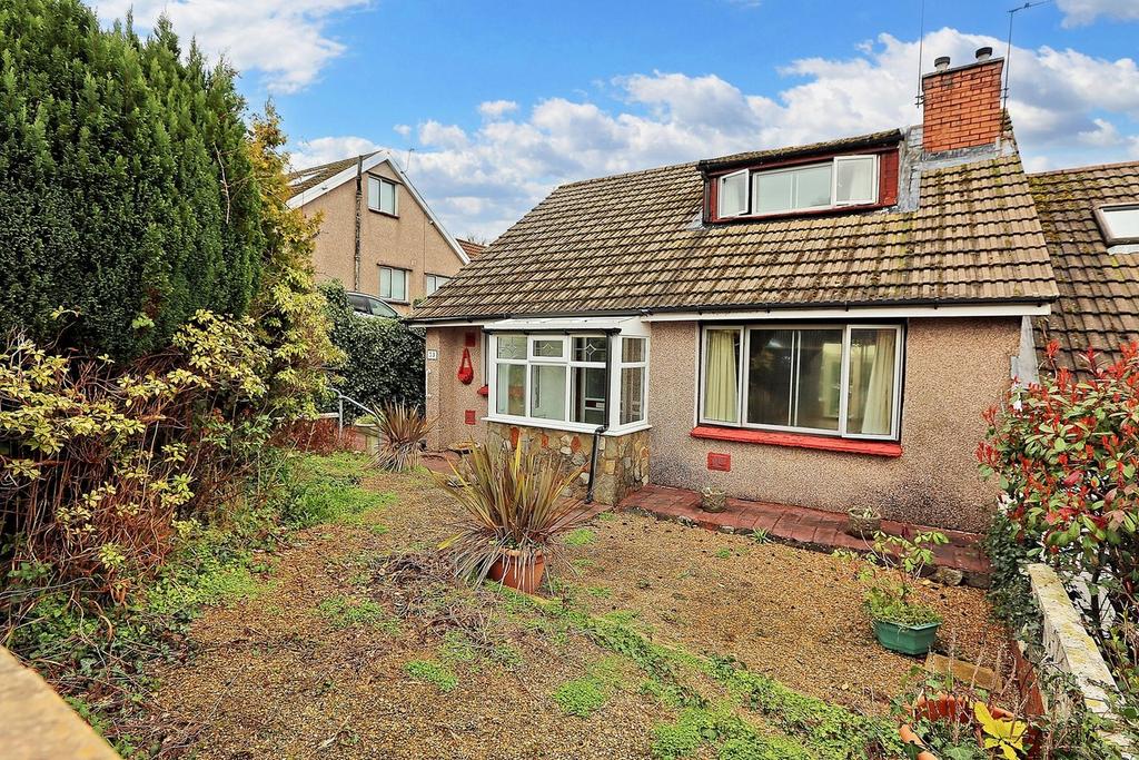 Whiterock Avenue, Pontypridd CF37 3 bed semidetached bungalow for sale