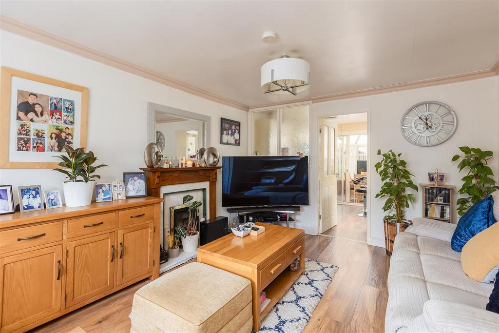 Rosedale Avenue 37 Sitting Room-1.jpg