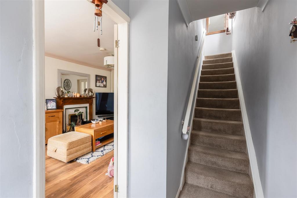 Rosedale Avenue 37 Hallway-2.jpg
