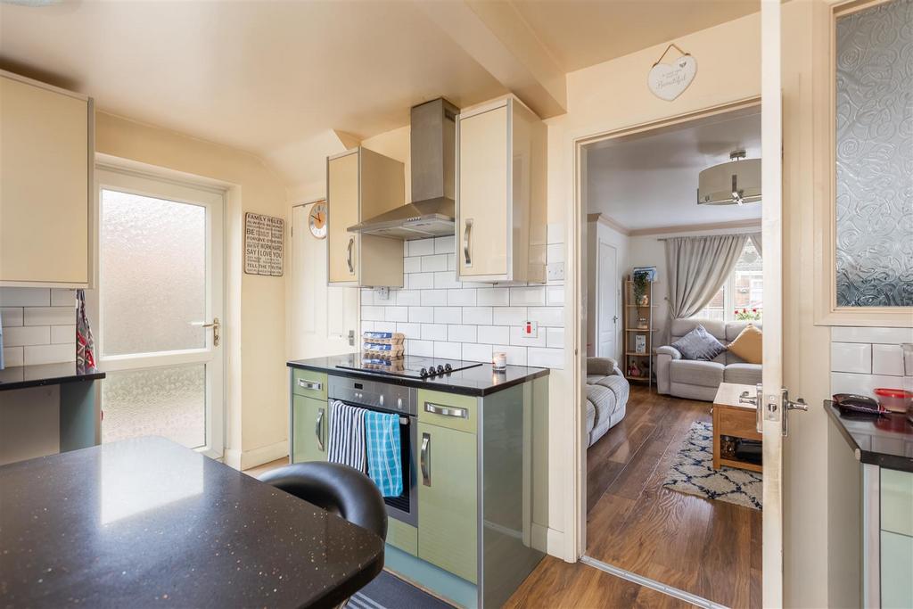 Rosedale Avenue 37 Kitchen-4.jpg