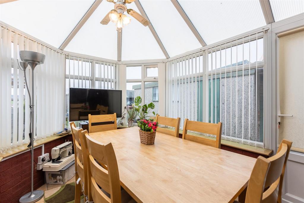 Rosedale Avenue 37 Conservatory.jpg