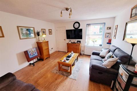 15 Orchard Close, Bridlington, YO16 6FN