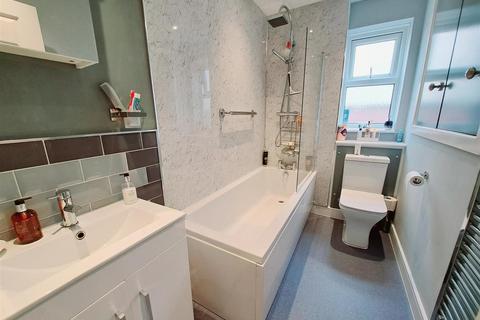 15 Orchard Close, Bridlington, YO16 6FN