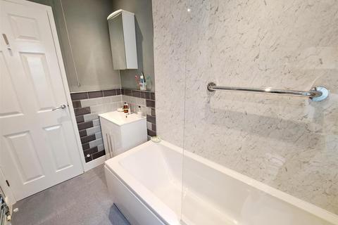 15 Orchard Close, Bridlington, YO16 6FN