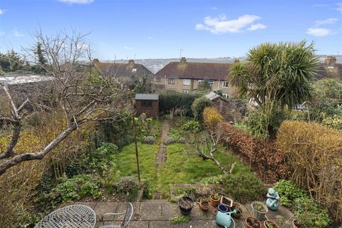 3 bedroom terraced house for sale - Bevendean Crescent, Brighton