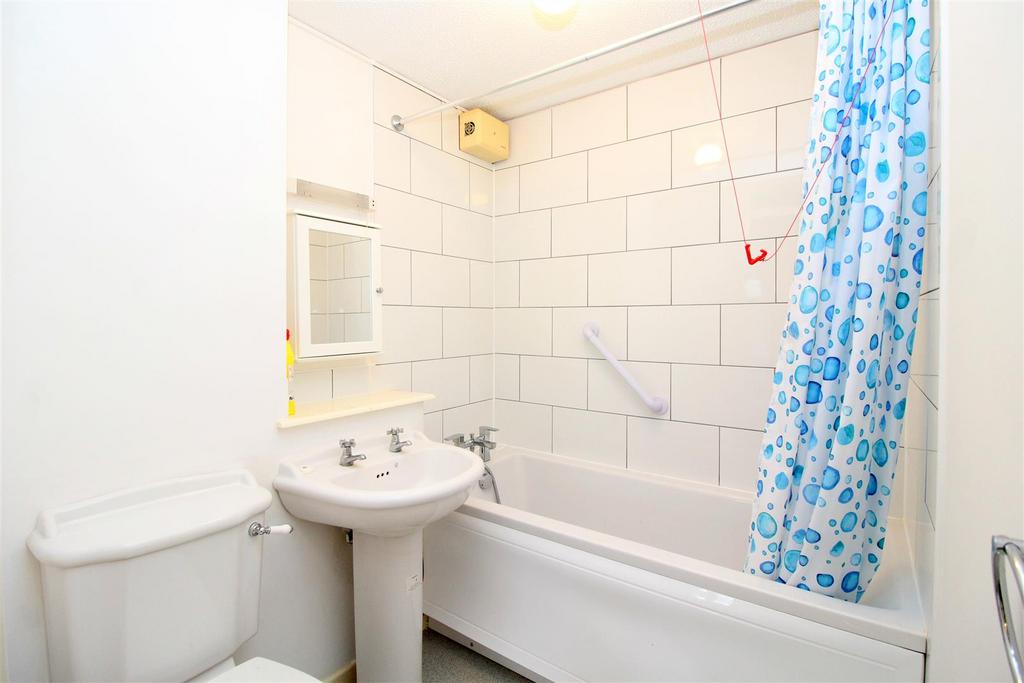 Bathroom.JPG