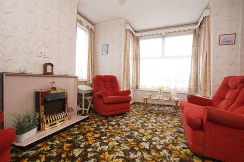 2 bedroom end of terrace house for sale, Western Road, Eastbourne BN22