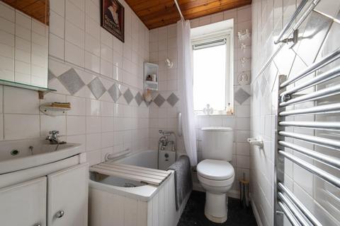 115 Northover, Bromley, BR1 5JU