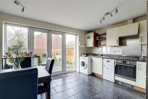3 bedroom semi-detached house for sale - Speedway Close, Long Eaton NG10