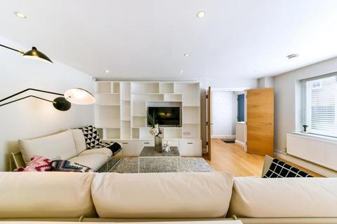 4 bedroom house to rent - Warren Mews, Fitzrovia, W1T