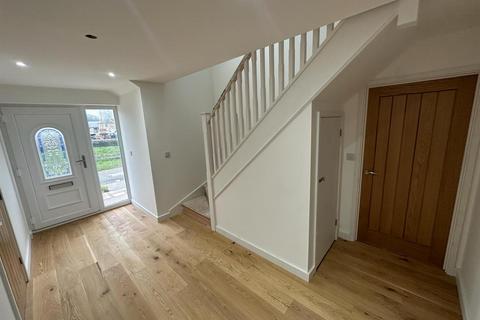 23 Meneth, Gweek, Helston, TR12 6UW
