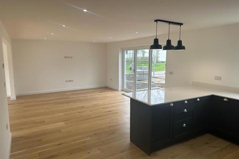 23 Meneth, Gweek, Helston, TR12 6UW