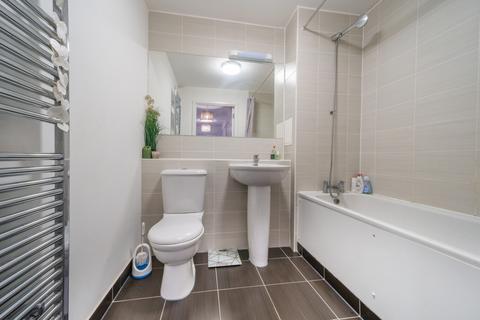 Flat 19, Greengage Court Broadis Way, Rainham, RM13 8GY