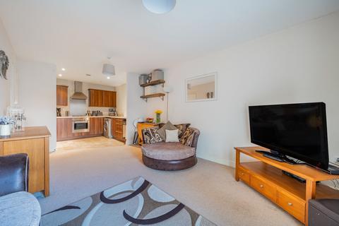 1 bedroom apartment for sale, Ashton House, Pond Road, Farnborough, GU14