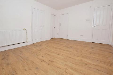 2 bedroom flat for sale - Archway Road, London
