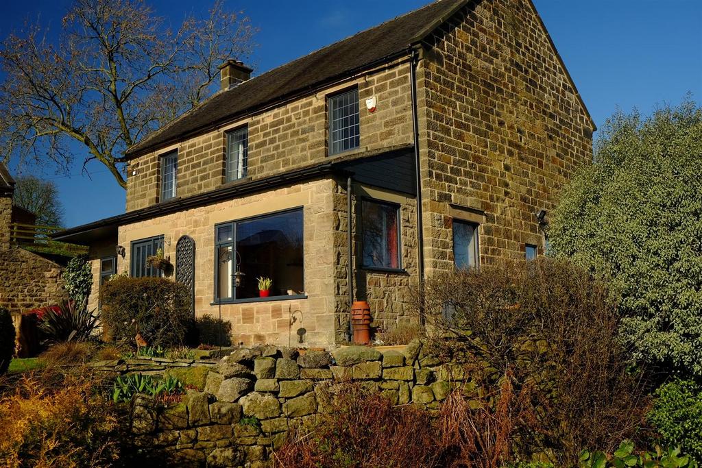 Roes Lane, Crich DE4 4 bed detached house for sale £750,000