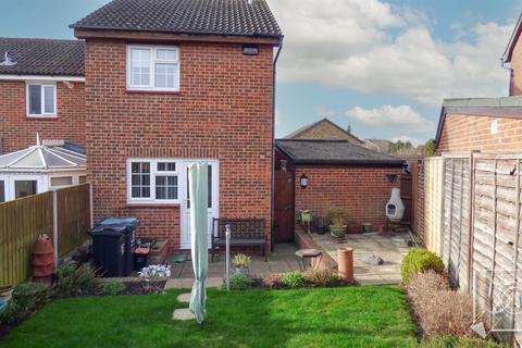 6 Chiffinch Gardens, Northfleet, Gravesend, DA11 8SL