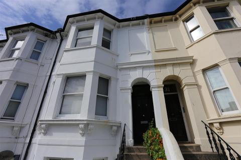 4 bedroom maisonette to rent, Blatchington Road, Hove