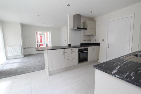 2 bedroom house to rent - Scotts Square, Hull