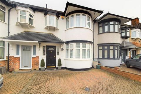 7 Thurlstone Road, Ruislip, HA4 0BS